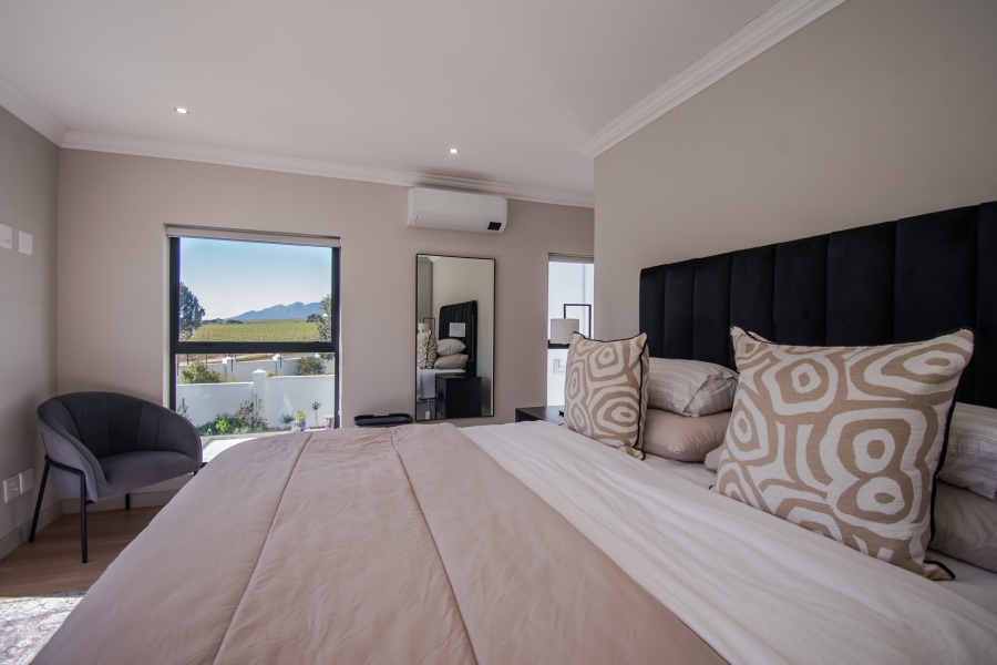 3 Bedroom Property for Sale in Helderberg Village Western Cape